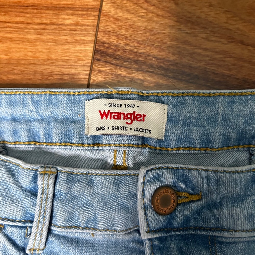 Wrangler Seamed Bootcut Jeans Light Wash High Rise Denim 12 western 112325080 - Picture 5 of 12